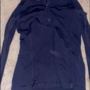 Black lulu lemon workout long quarter zip(6)